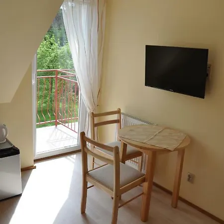 Δωμάτια σε οικογενειακή κατοικία Pod Brzozami