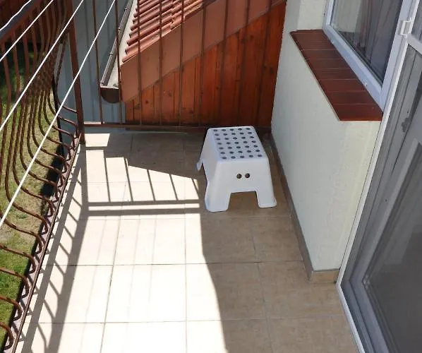 Pod Brzozami Homestay Niechorze