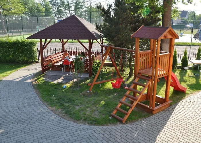 Pod Brzozami Homestay Niechorze